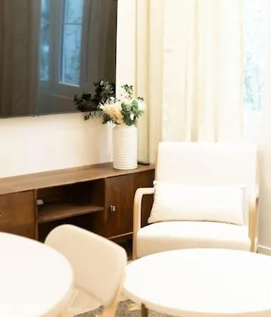 New Luxury - 4 People Appartamento *